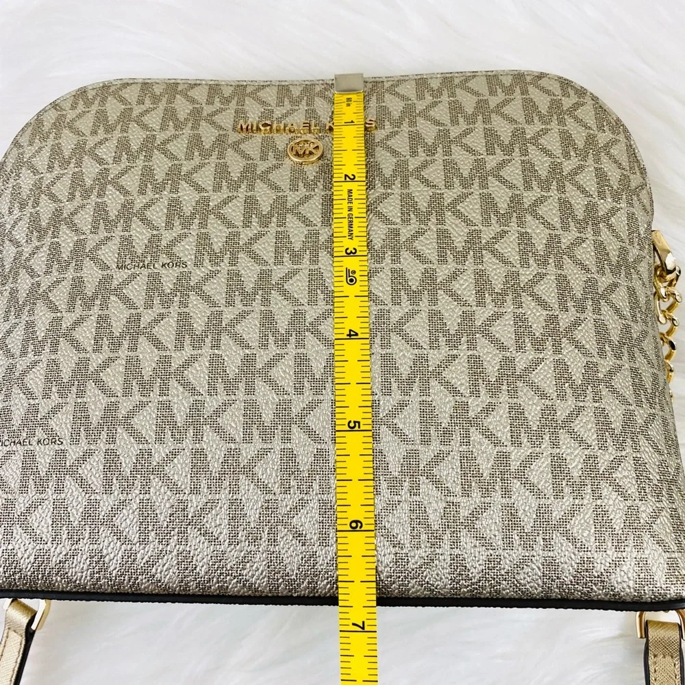 Michael Kors Cindy Large Dome Crossbody - Picture 10 of 13
